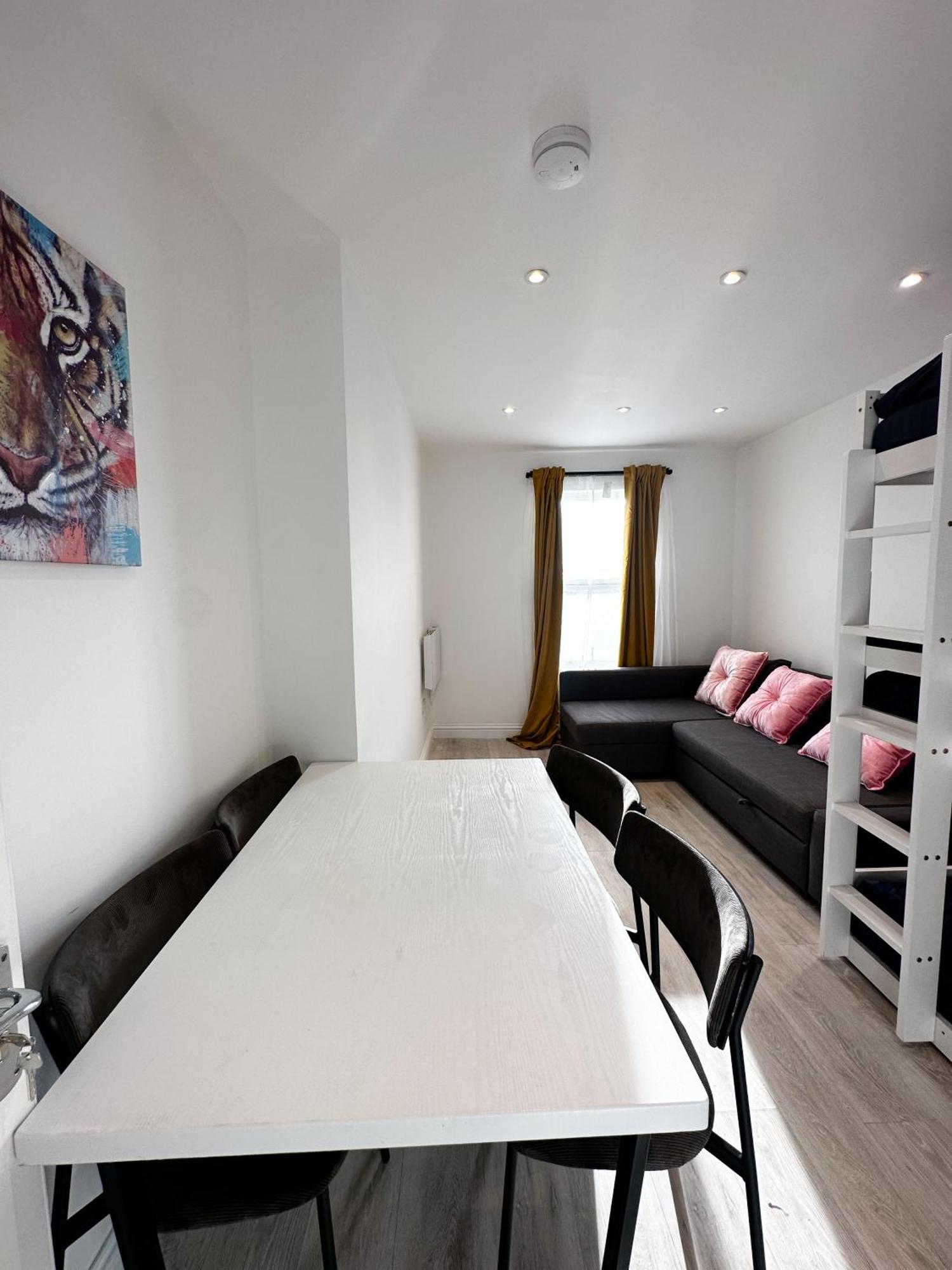 Appartamento Flat A In Earlsfield